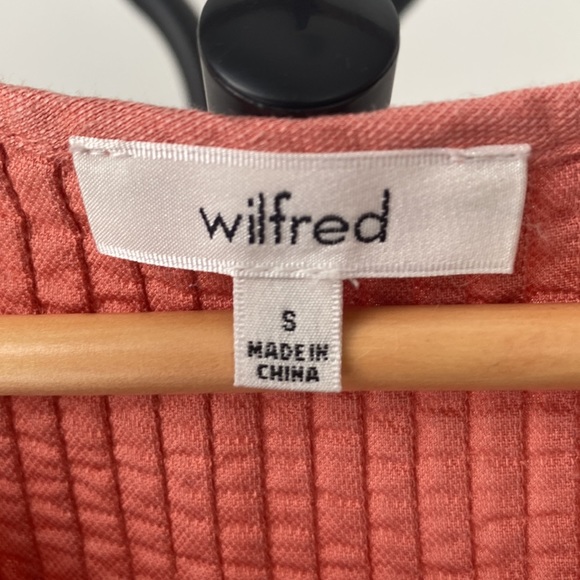 WILFRED ARITZIA Coral Sleeveless Top | Ruffles | Side Slit | Small - Picture 3 of 8